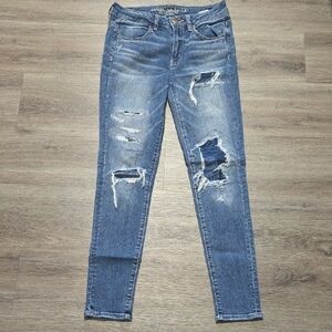 American Eagle Outfitters Women's Blue Distressed Jeans